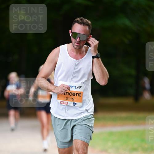 31.08.2025 - 21. Blankeneser Heldenlauf Dr. Thomas Lammeyer http://msf.ph/oto/8646325 31.08.2025 11:18:27 Laufen 5119 meine-sportfotos.de