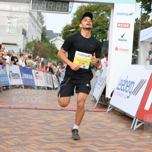 31.08.2025 - 21. Blankeneser Heldenlauf Strokosch-Dieckow http://msf.ph/oto/8646328 31.08.2025 10:21:34 Ziel 2738, 2427, 2051 meine-sportfotos.de