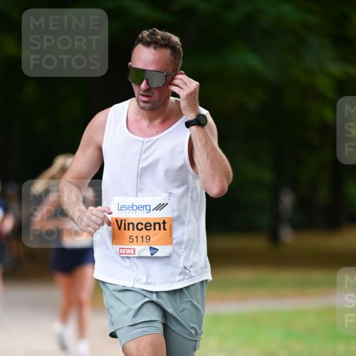 31.08.2025 - 21. Blankeneser Heldenlauf Dr. Thomas Lammeyer http://msf.ph/oto/8646330 31.08.2025 11:18:27 Laufen 5119 meine-sportfotos.de