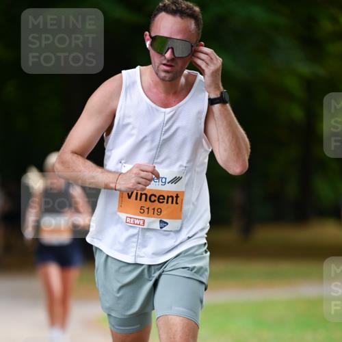 31.08.2025 - 21. Blankeneser Heldenlauf Dr. Thomas Lammeyer http://msf.ph/oto/8646332 31.08.2025 11:18:27 Laufen 5119 meine-sportfotos.de