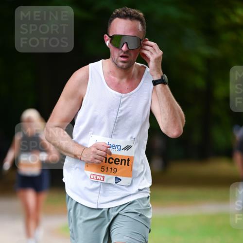 31.08.2025 - 21. Blankeneser Heldenlauf Dr. Thomas Lammeyer http://msf.ph/oto/8646334 31.08.2025 11:18:27 Laufen 5119 meine-sportfotos.de