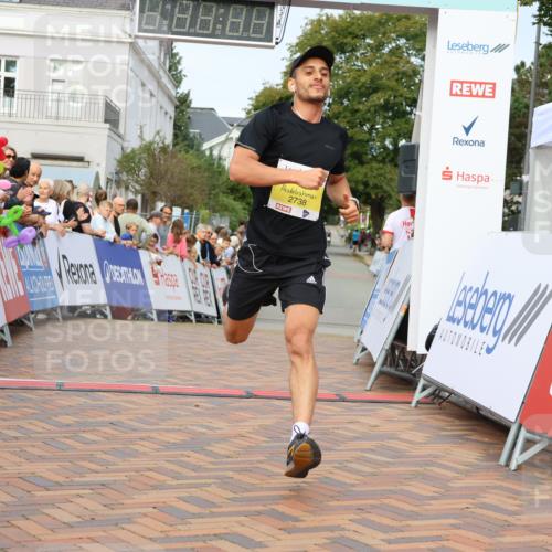 31.08.2025 - 21. Blankeneser Heldenlauf Strokosch-Dieckow http://msf.ph/oto/8646341 31.08.2025 10:21:34 Ziel 2738, 2427, 2051 meine-sportfotos.de