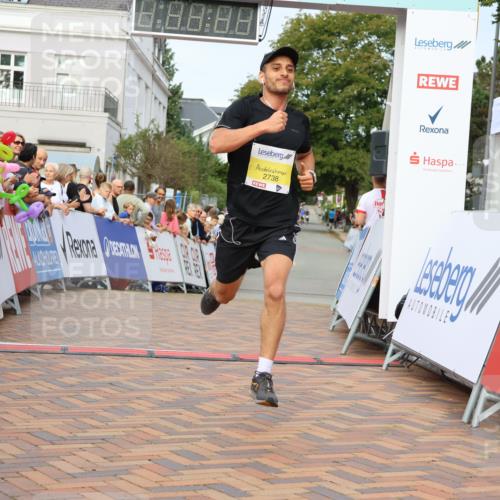 31.08.2025 - 21. Blankeneser Heldenlauf Strokosch-Dieckow http://msf.ph/oto/8646348 31.08.2025 10:21:34 Ziel 2738, 2427, 2051 meine-sportfotos.de