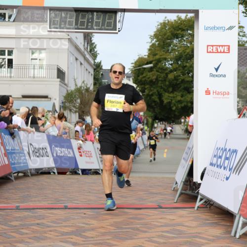 31.08.2025 - 21. Blankeneser Heldenlauf Strokosch-Dieckow http://msf.ph/oto/8646368 31.08.2025 10:21:29 Ziel 2738, 2392, 2427, 2051 meine-sportfotos.de