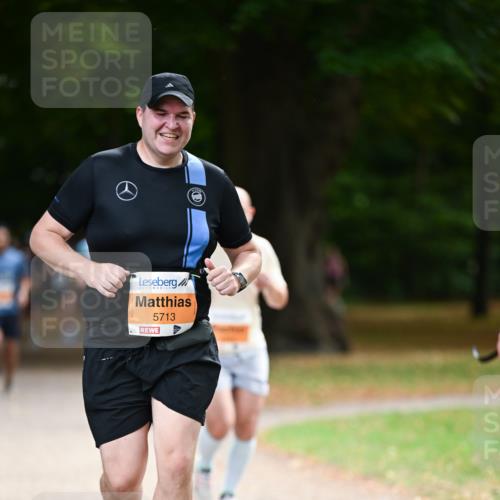 31.08.2025 - 21. Blankeneser Heldenlauf Dr. Thomas Lammeyer http://msf.ph/oto/8646446 31.08.2025 11:18:42 Laufen 0, 5713 meine-sportfotos.de