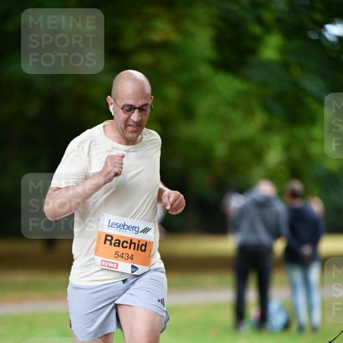 31.08.2025 - 21. Blankeneser Heldenlauf Dr. Thomas Lammeyer http://msf.ph/oto/8646464 31.08.2025 11:18:45 Laufen 5434 meine-sportfotos.de
