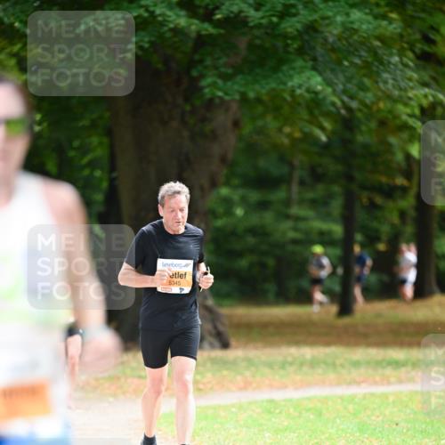31.08.2025 - 21. Blankeneser Heldenlauf Dr. Thomas Lammeyer http://msf.ph/oto/8646471 31.08.2025 11:18:46 Laufen 5345, 4 meine-sportfotos.de