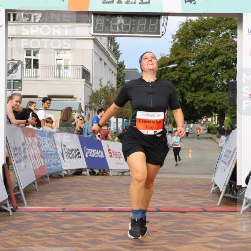 31.08.2025 - 21. Blankeneser Heldenlauf Strokosch-Dieckow http://msf.ph/oto/8646543 31.08.2025 09:52:44 Ziel 1169, 1092, 1170 meine-sportfotos.de