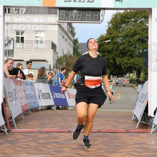 31.08.2025 - 21. Blankeneser Heldenlauf Strokosch-Dieckow http://msf.ph/oto/8646549 31.08.2025 09:52:44 Ziel 1169, 1092, 1170 meine-sportfotos.de