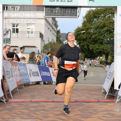 31.08.2025 - 21. Blankeneser Heldenlauf Strokosch-Dieckow http://msf.ph/oto/8646556 31.08.2025 09:52:44 Ziel 1169, 1092, 1170 meine-sportfotos.de