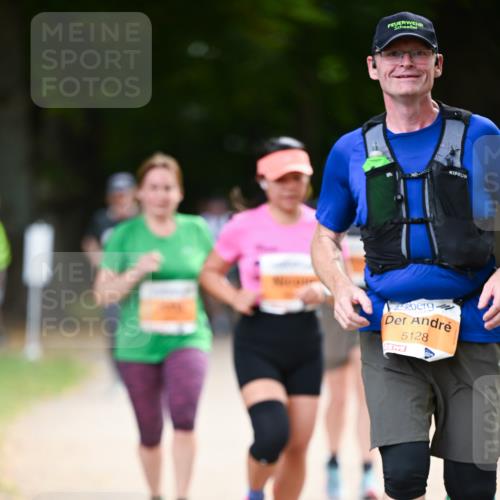31.08.2025 - 21. Blankeneser Heldenlauf Dr. Thomas Lammeyer http://msf.ph/oto/8646565 31.08.2025 11:19:07 Laufen 5128 meine-sportfotos.de