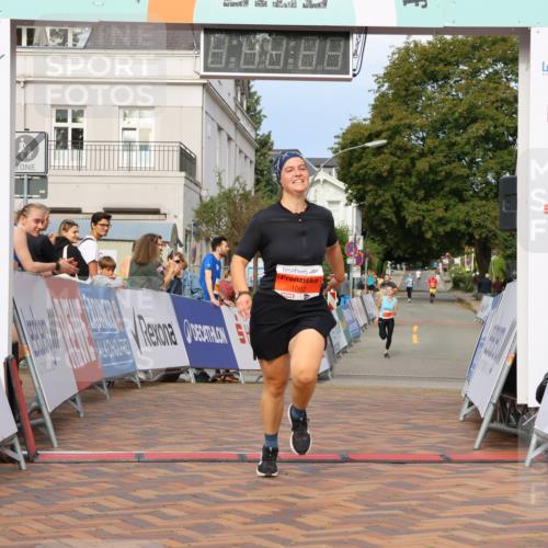 31.08.2025 - 21. Blankeneser Heldenlauf Strokosch-Dieckow http://msf.ph/oto/8646584 31.08.2025 09:52:43 Ziel 1169, 1092, 1170 meine-sportfotos.de
