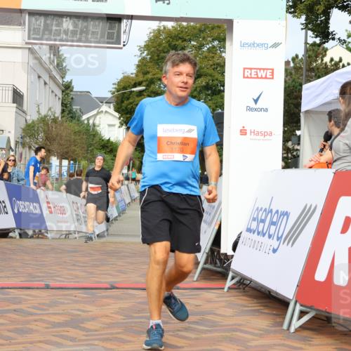 31.08.2025 - 21. Blankeneser Heldenlauf Strokosch-Dieckow http://msf.ph/oto/8646650 31.08.2025 09:52:41 Ziel 1169, 1092, 1170 meine-sportfotos.de
