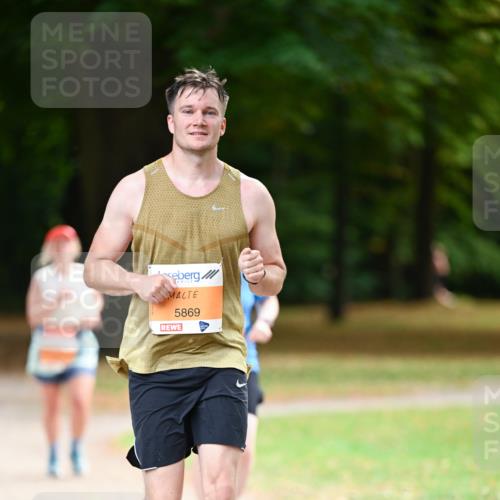 31.08.2025 - 21. Blankeneser Heldenlauf Dr. Thomas Lammeyer http://msf.ph/oto/8646661 31.08.2025 11:19:23 Laufen 5869 meine-sportfotos.de