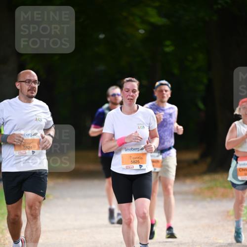 31.08.2025 - 21. Blankeneser Heldenlauf Dr. Thomas Lammeyer http://msf.ph/oto/8646668 31.08.2025 11:19:24 Laufen 5824, 5825 meine-sportfotos.de