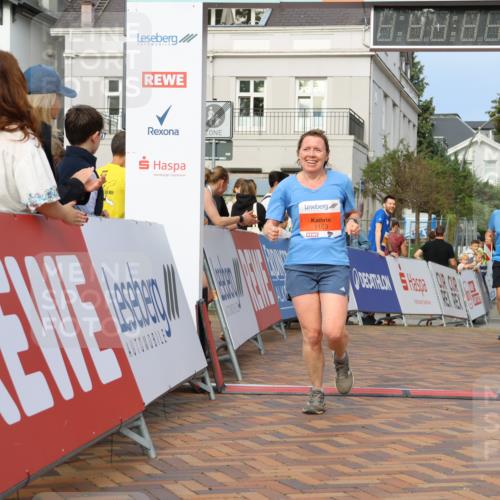 31.08.2025 - 21. Blankeneser Heldenlauf Strokosch-Dieckow http://msf.ph/oto/8646677 31.08.2025 09:52:38 Ziel 1169, 1170 meine-sportfotos.de