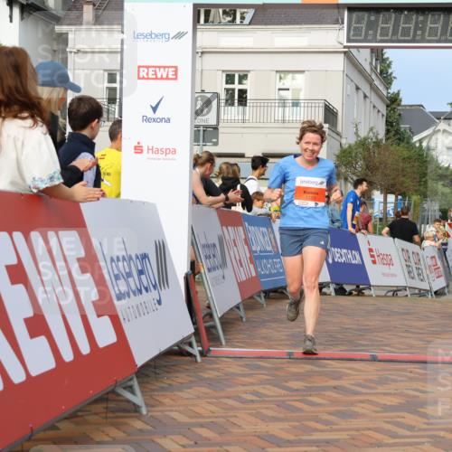 31.08.2025 - 21. Blankeneser Heldenlauf Strokosch-Dieckow http://msf.ph/oto/8646725 31.08.2025 09:52:37 Ziel 1169, 1170 meine-sportfotos.de