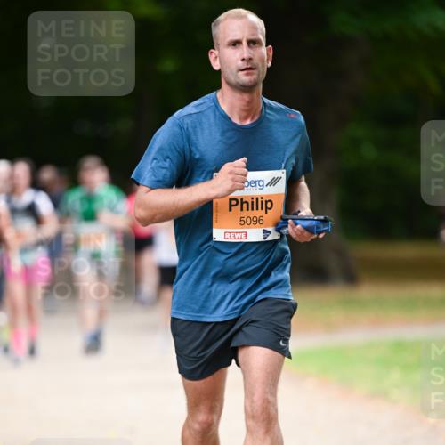 31.08.2025 - 21. Blankeneser Heldenlauf Dr. Thomas Lammeyer http://msf.ph/oto/8646787 31.08.2025 11:19:53 Laufen 5096 meine-sportfotos.de