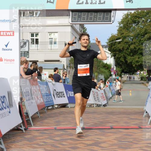 31.08.2025 - 21. Blankeneser Heldenlauf Strokosch-Dieckow http://msf.ph/oto/8646805 31.08.2025 09:51:53 Ziel 1110 meine-sportfotos.de