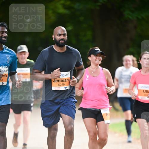 31.08.2025 - 21. Blankeneser Heldenlauf Dr. Thomas Lammeyer http://msf.ph/oto/8646871 31.08.2025 11:20:04 Laufen 48, 5249, 560 meine-sportfotos.de