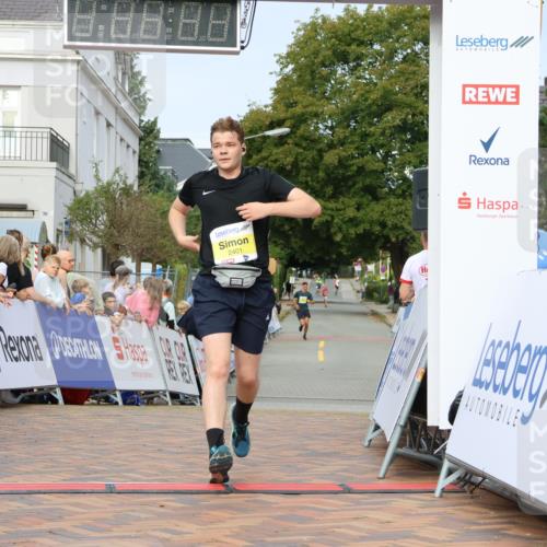 31.08.2025 - 21. Blankeneser Heldenlauf Strokosch-Dieckow http://msf.ph/oto/8646919 31.08.2025 10:20:26 Ziel 2401, 2028, 2362 meine-sportfotos.de