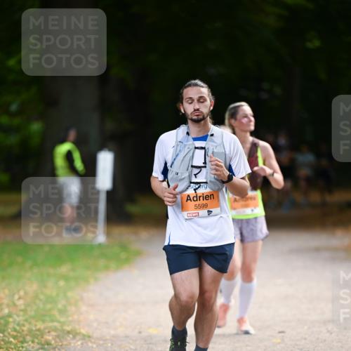 31.08.2025 - 21. Blankeneser Heldenlauf Dr. Thomas Lammeyer http://msf.ph/oto/8646949 31.08.2025 11:20:19 Laufen 5599 meine-sportfotos.de