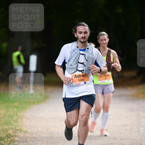 31.08.2025 - 21. Blankeneser Heldenlauf Dr. Thomas Lammeyer http://msf.ph/oto/8646956 31.08.2025 11:20:20 Laufen 5599 meine-sportfotos.de