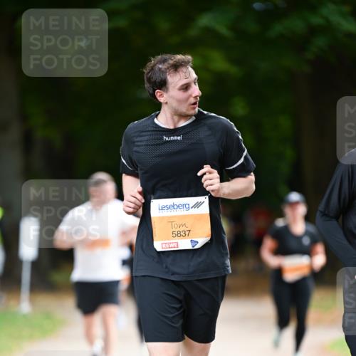 31.08.2025 - 21. Blankeneser Heldenlauf Dr. Thomas Lammeyer http://msf.ph/oto/8647049 31.08.2025 11:20:41 Laufen 5837 meine-sportfotos.de