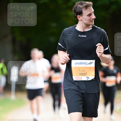 31.08.2025 - 21. Blankeneser Heldenlauf Dr. Thomas Lammeyer http://msf.ph/oto/8647056 31.08.2025 11:20:42 Laufen 5837 meine-sportfotos.de