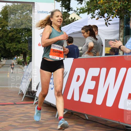 31.08.2025 - 21. Blankeneser Heldenlauf Strokosch-Dieckow http://msf.ph/oto/8647106 31.08.2025 09:50:09 Ziel 1176, 1102, 1103, 1043 meine-sportfotos.de
