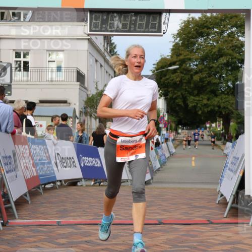 31.08.2025 - 21. Blankeneser Heldenlauf Strokosch-Dieckow http://msf.ph/oto/8647237 31.08.2025 09:49:48 Ziel 1003, 1069 meine-sportfotos.de