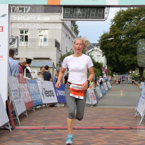 31.08.2025 - 21. Blankeneser Heldenlauf Strokosch-Dieckow http://msf.ph/oto/8647255 31.08.2025 09:49:48 Ziel 1003, 1069 meine-sportfotos.de