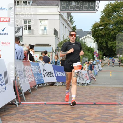 31.08.2025 - 21. Blankeneser Heldenlauf Strokosch-Dieckow http://msf.ph/oto/8647316 31.08.2025 09:49:46 Ziel 1003, 1069 meine-sportfotos.de