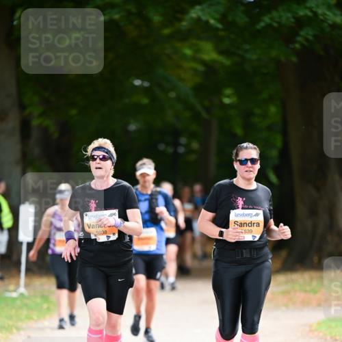 31.08.2025 - 21. Blankeneser Heldenlauf Dr. Thomas Lammeyer http://msf.ph/oto/8647324 31.08.2025 11:21:39 Laufen 5638, 639 meine-sportfotos.de