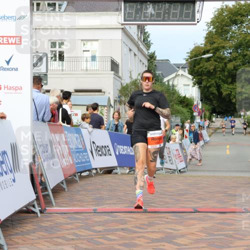 31.08.2025 - 21. Blankeneser Heldenlauf Strokosch-Dieckow http://msf.ph/oto/8647342 31.08.2025 09:49:45 Ziel 1003, 1069 meine-sportfotos.de