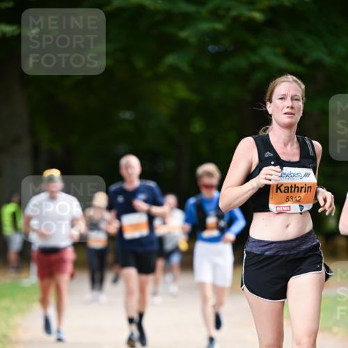 31.08.2025 - 21. Blankeneser Heldenlauf Dr. Thomas Lammeyer http://msf.ph/oto/8647451 31.08.2025 11:21:57 Laufen 5342 meine-sportfotos.de