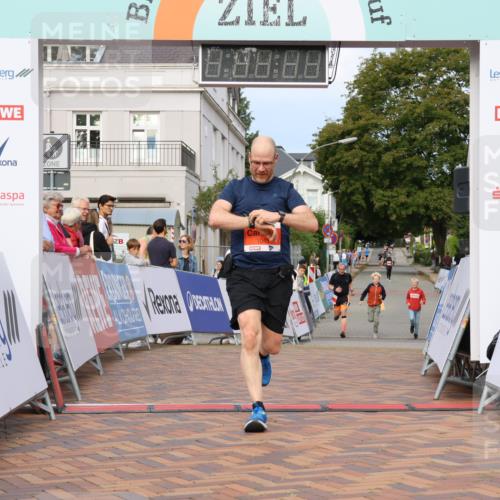 31.08.2025 - 21. Blankeneser Heldenlauf Strokosch-Dieckow http://msf.ph/oto/8647534 31.08.2025 09:49:08 Ziel 1045 meine-sportfotos.de