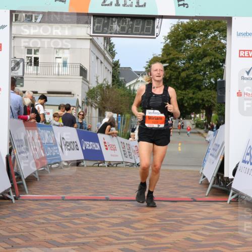 31.08.2025 - 21. Blankeneser Heldenlauf Strokosch-Dieckow http://msf.ph/oto/8647606 31.08.2025 09:48:54 Ziel 1128, 1172, 1129, 1077 meine-sportfotos.de