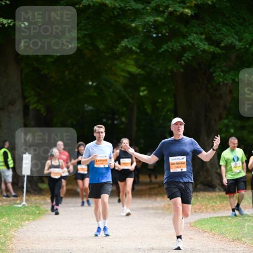 31.08.2025 - 21. Blankeneser Heldenlauf Dr. Thomas Lammeyer http://msf.ph/oto/8647634 31.08.2025 11:22:26 Laufen 5442 meine-sportfotos.de