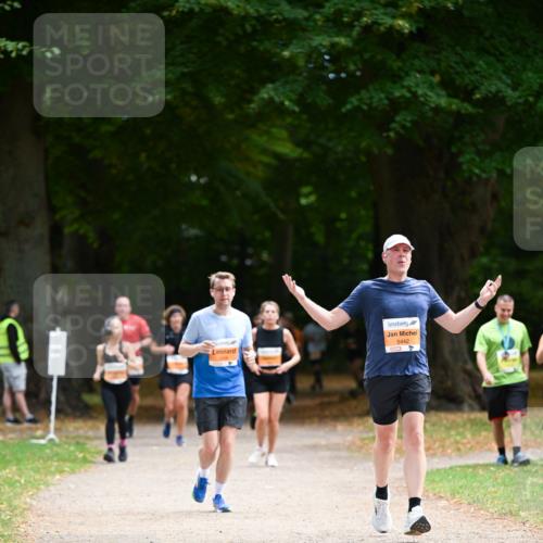 31.08.2025 - 21. Blankeneser Heldenlauf Dr. Thomas Lammeyer http://msf.ph/oto/8647638 31.08.2025 11:22:26 Laufen 5442 meine-sportfotos.de