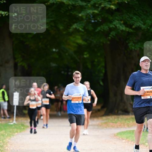 31.08.2025 - 21. Blankeneser Heldenlauf Dr. Thomas Lammeyer http://msf.ph/oto/8647657 31.08.2025 11:22:28 Laufen 5442 meine-sportfotos.de