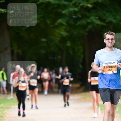 31.08.2025 - 21. Blankeneser Heldenlauf Dr. Thomas Lammeyer http://msf.ph/oto/8647689 31.08.2025 11:22:31 Laufen 5436 meine-sportfotos.de