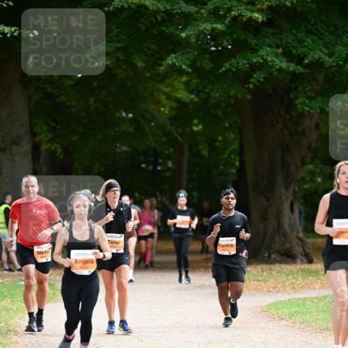 31.08.2025 - 21. Blankeneser Heldenlauf Dr. Thomas Lammeyer http://msf.ph/oto/8647711 31.08.2025 11:22:33 Laufen 5453, 5600, 5757, 5474 meine-sportfotos.de