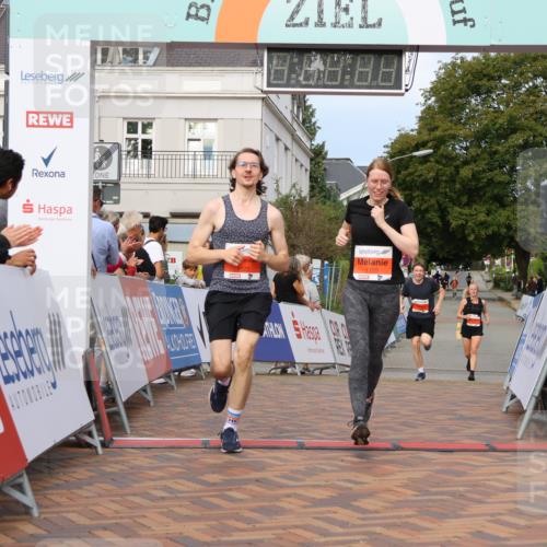 31.08.2025 - 21. Blankeneser Heldenlauf Strokosch-Dieckow http://msf.ph/oto/8647766 31.08.2025 09:48:48 Ziel 1171, 1128, 1172, 1129 meine-sportfotos.de