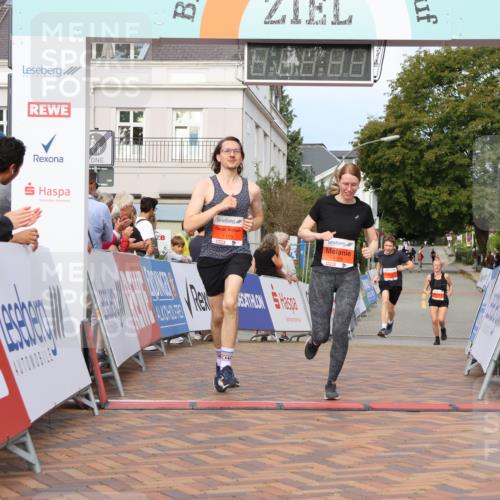 31.08.2025 - 21. Blankeneser Heldenlauf Strokosch-Dieckow http://msf.ph/oto/8647792 31.08.2025 09:48:48 Ziel 1171, 1128, 1172, 1129 meine-sportfotos.de