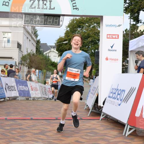 31.08.2025 - 21. Blankeneser Heldenlauf Strokosch-Dieckow http://msf.ph/oto/8647841 31.08.2025 09:48:44 Ziel 1171, 1128, 1129 meine-sportfotos.de