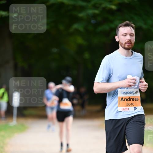 31.08.2025 - 21. Blankeneser Heldenlauf Dr. Thomas Lammeyer http://msf.ph/oto/8647879 31.08.2025 11:22:56 Laufen 5646 meine-sportfotos.de