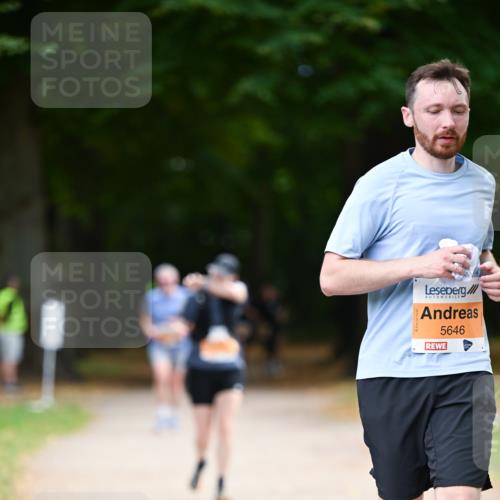 31.08.2025 - 21. Blankeneser Heldenlauf Dr. Thomas Lammeyer http://msf.ph/oto/8647881 31.08.2025 11:22:56 Laufen 5646 meine-sportfotos.de