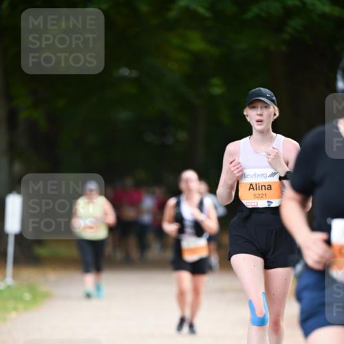 31.08.2025 - 21. Blankeneser Heldenlauf Dr. Thomas Lammeyer http://msf.ph/oto/8648031 31.08.2025 11:23:19 Laufen 5221 meine-sportfotos.de