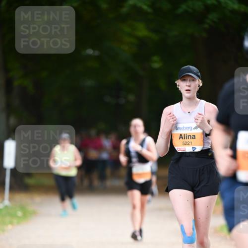 31.08.2025 - 21. Blankeneser Heldenlauf Dr. Thomas Lammeyer http://msf.ph/oto/8648032 31.08.2025 11:23:19 Laufen 5221 meine-sportfotos.de